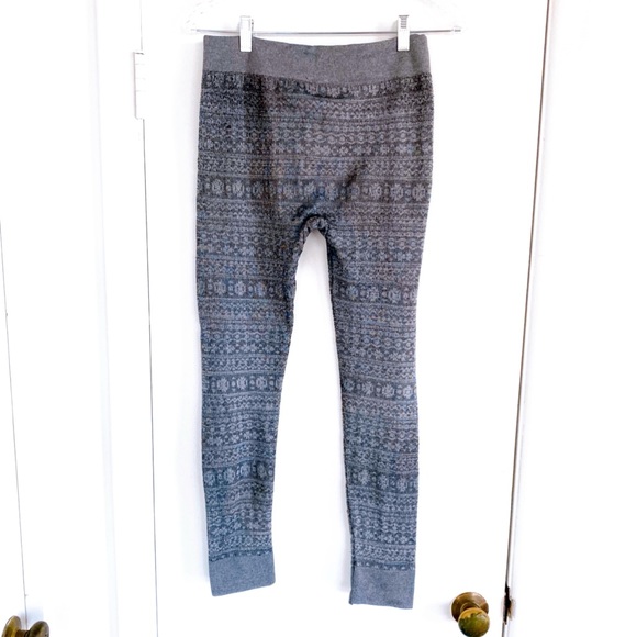 ⚙️ SHOSHO GREY HIGH WAIST WINTER PRINT LEGGINGS! - Picture 5 of 12